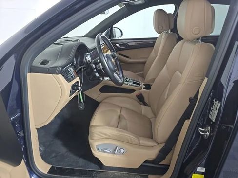 Used 2019 Porsche Macan S w/ Premium Package AWD/4WD image 5