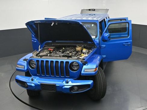 Used 2021 Jeep Wrangler Unlimited Sahara AWD/4WD image 40