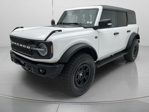 Used 2023 Ford Bronco Wildtrak AWD/4WD image 3