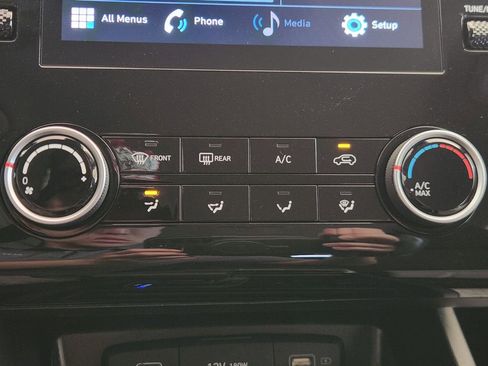 Certified 2023 Hyundai Tucson SE FWD image 19