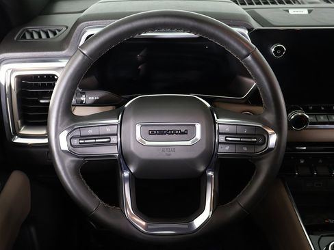 Used 2023 GMC Canyon Denali image 43