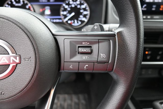 Used 2024 Nissan Rogue S FWD image 24