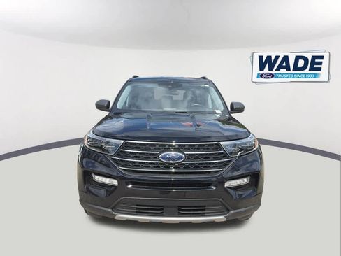 Certified 2023 Ford Explorer XLT w/ Equipment Group 202A AWD/4WD image 2