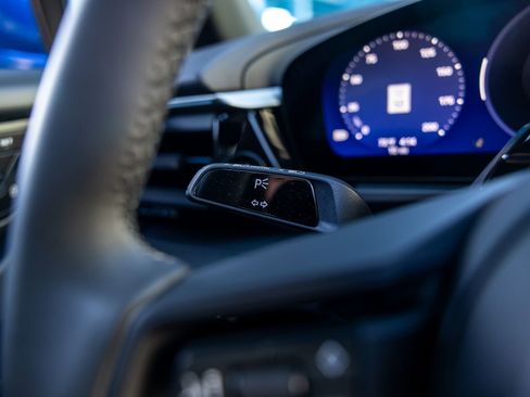 New 2026 Porsche Macan Electric image 37