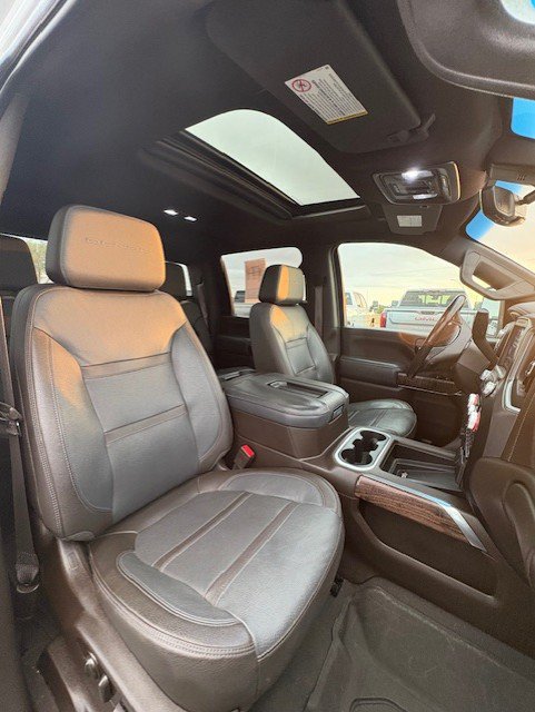 Used 2021 GMC Sierra 3500 Denali w/ Denali Ultimate Package AWD/4WD image 9
