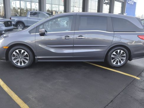 Used 2024 Honda Odyssey EX-L image 4