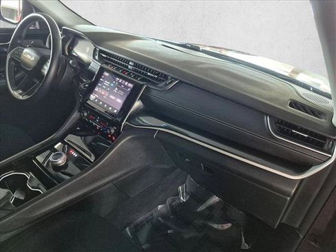 Used 2021 Jeep Grand Cherokee L Laredo w/ Luxury Tech Group I RWD image 23