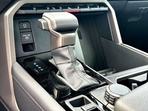 New 2026 Toyota Tundra Limited AWD/4WD image 14