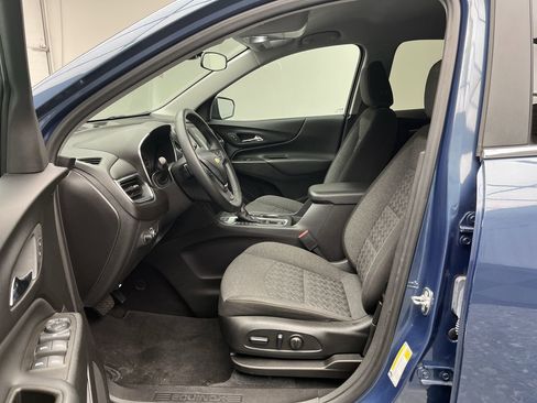 Certified 2024 Chevrolet Equinox LT image 3
