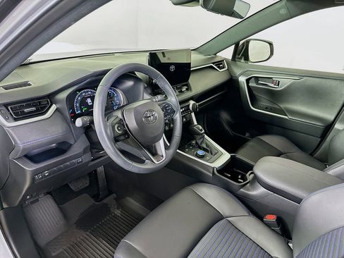 Used 2025 Toyota RAV4 XSE image 10