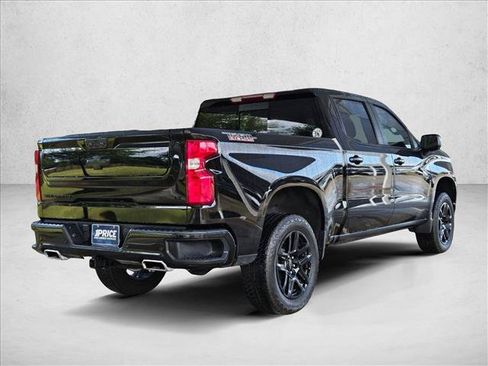 Used 2025 Chevrolet Silverado 1500 LT Trail Boss w/ LT Trail Boss Premium Package AWD/4WD image 5