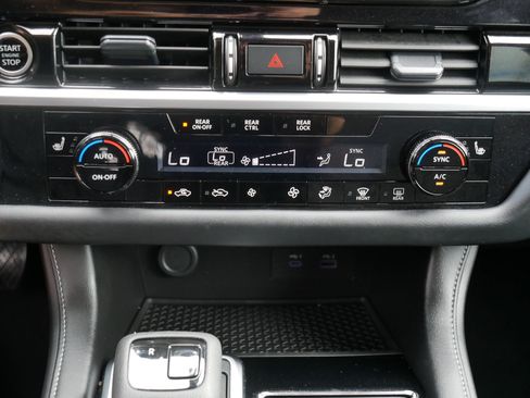 Certified 2024 Nissan Pathfinder SV AWD/4WD image 23