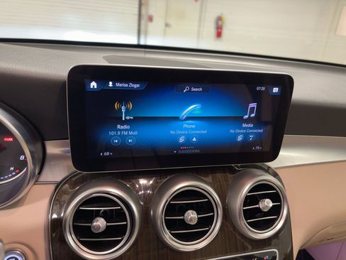 Used 2020 Mercedes-Benz GLC 300 image 23