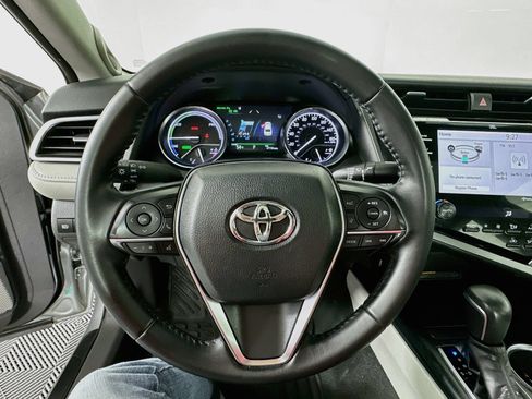 Used 2018 Toyota Camry XLE w/ Audio Package FWD image 12