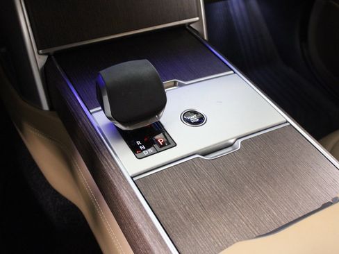 Used 2024 Land Rover Range Rover SE image 29