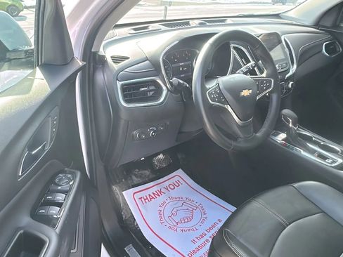 Used 2023 Chevrolet Equinox Premier AWD/4WD image 9