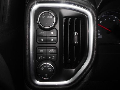 Used 2020 Chevrolet Silverado 1500 RST w/ All-Star Edition AWD/4WD image 11