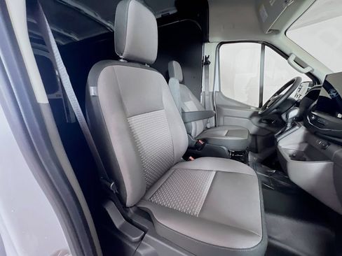 New 2026 Ford Transit 250 148 Medium Roof Extended AWD w/ Load Area Protection Package image 16