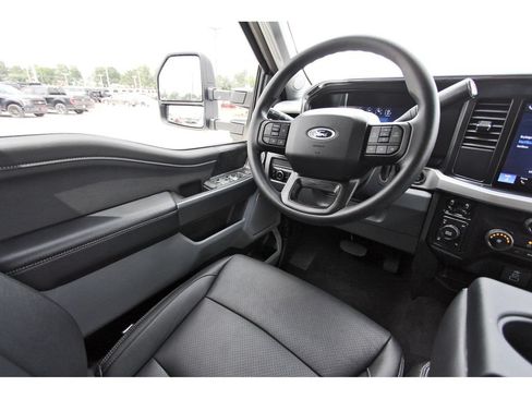 Used 2026 Ford F250 XLT w/ XLT Premium Package AWD/4WD image 10