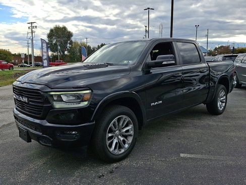 Used 2022 RAM 1500 Laramie w/ Sport Appearance Package image 4