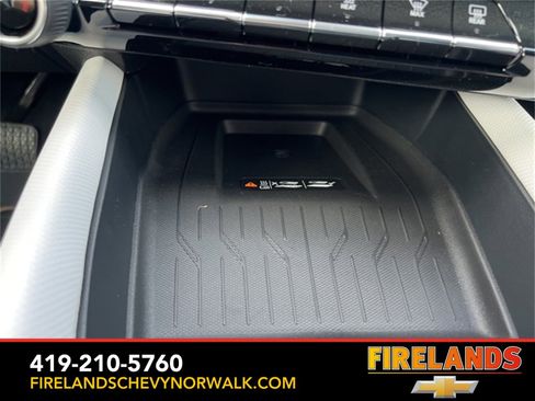 New 2026 Chevrolet Equinox EV LT image 37