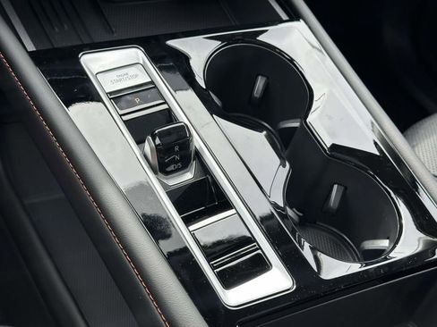 New 2026 Volkswagen Atlas Peak Edition AWD/4WD image 24