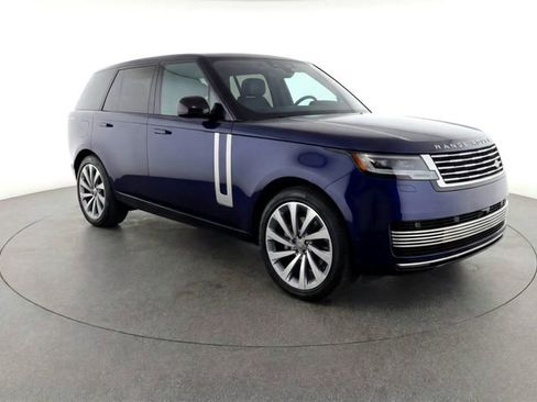 Certified 2025 Land Rover Range Rover SV AWD/4WD image 43