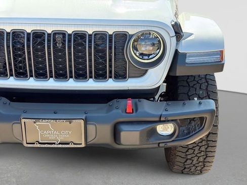 New 2026 Jeep Gladiator Rubicon AWD/4WD image 10
