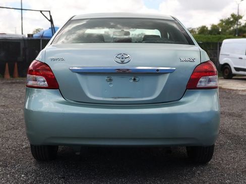 Used 2009 Toyota Yaris Sedan w/ Convenience Pkg FWD image 5
