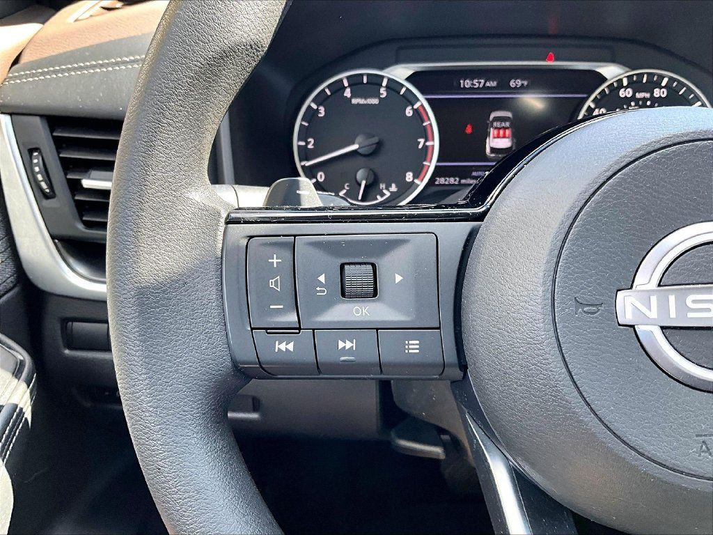 Certified 2023 Nissan Rogue SV AWD/4WD image 22