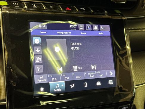 New 2025 Jeep Grand Cherokee image 17