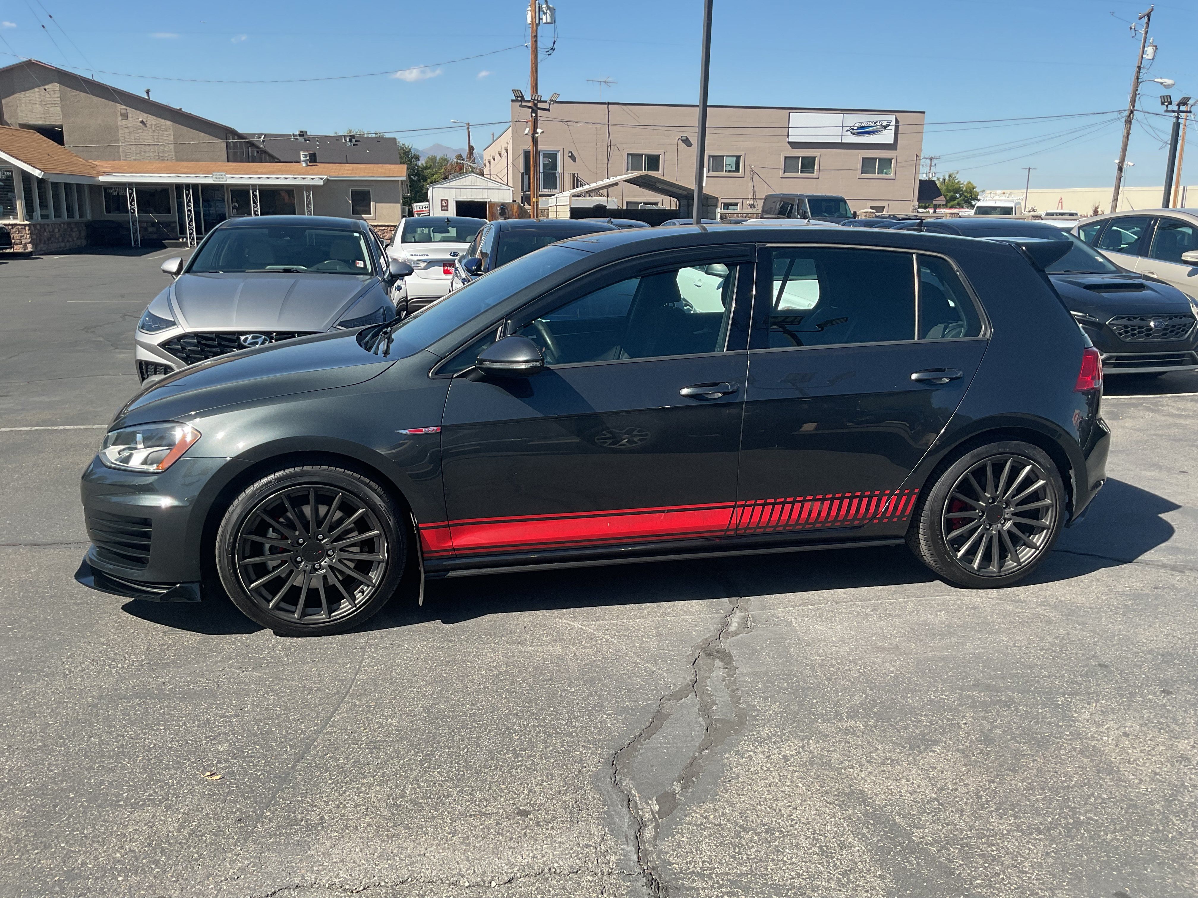 Used 2015 Volkswagen GTI S FWD image 4