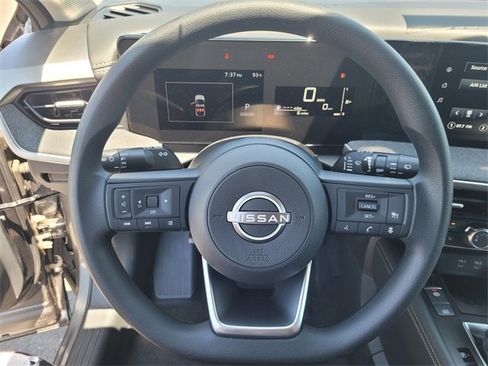 New 2026 Nissan Kicks SV image 9