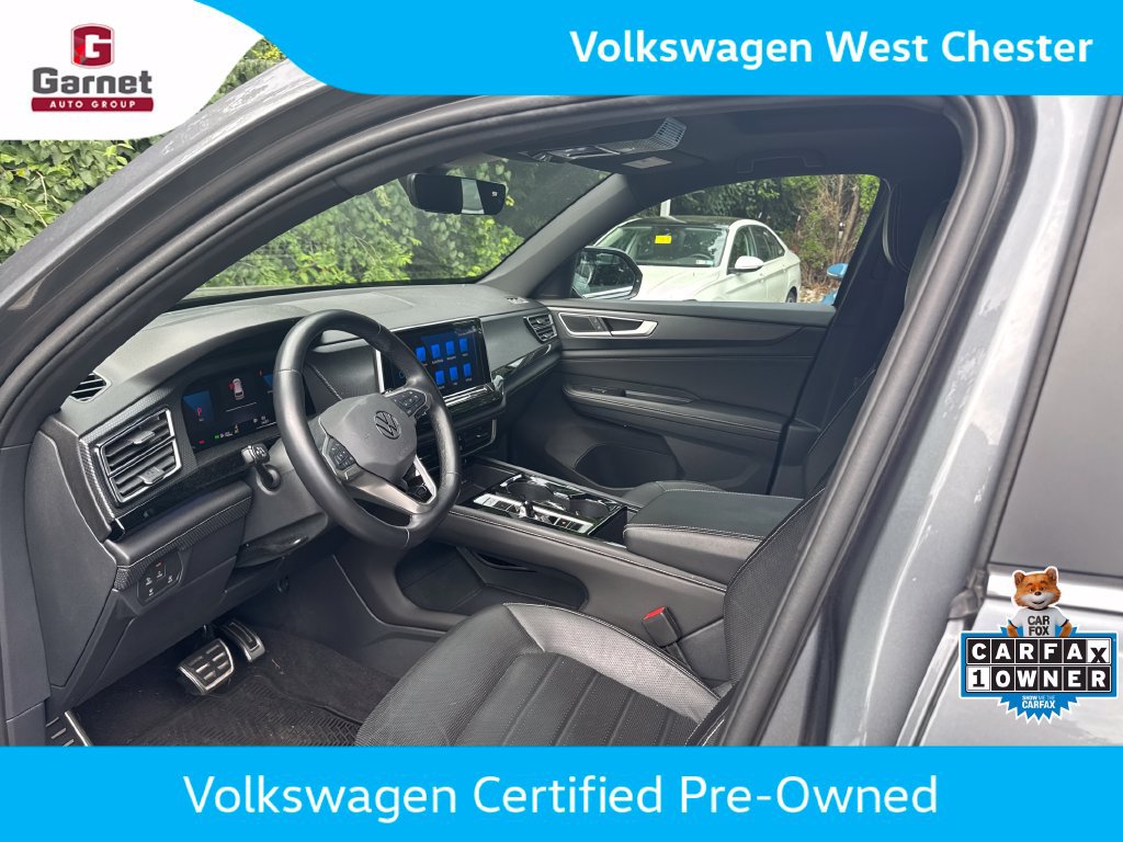 Certified 2024 Volkswagen Atlas Cross Sport SEL R-Line AWD/4WD image 10