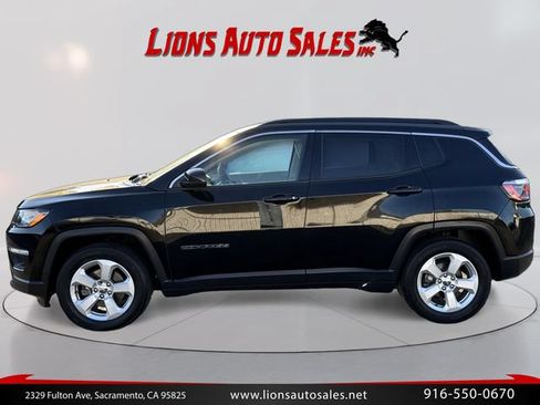 Used 2019 Jeep Compass Latitude FWD image 8