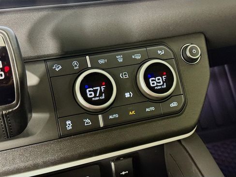 Certified 2023 Land Rover Defender 90 S image 18