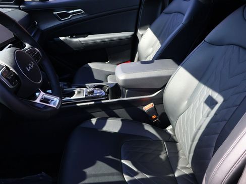 Used 2025 Kia Sportage X-Line w/ Premium Package image 19