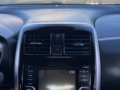 Used 2015 Nissan Versa Note SV w/ SV Convenience Package image 17