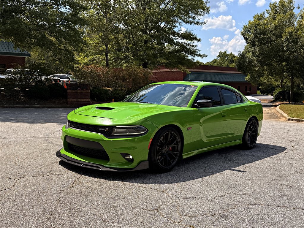 Used 2017 Dodge Charger R/T Scat Pack w/ Beats Audio Group RWD image 1