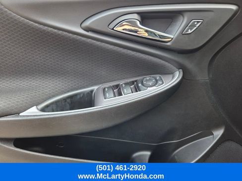 Used 2022 Chevrolet Malibu LS FWD image 32