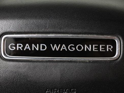Used 2024 Jeep Grand Wagoneer Series III w/ Rear Seat Video Group 1 AWD/4WD image 37