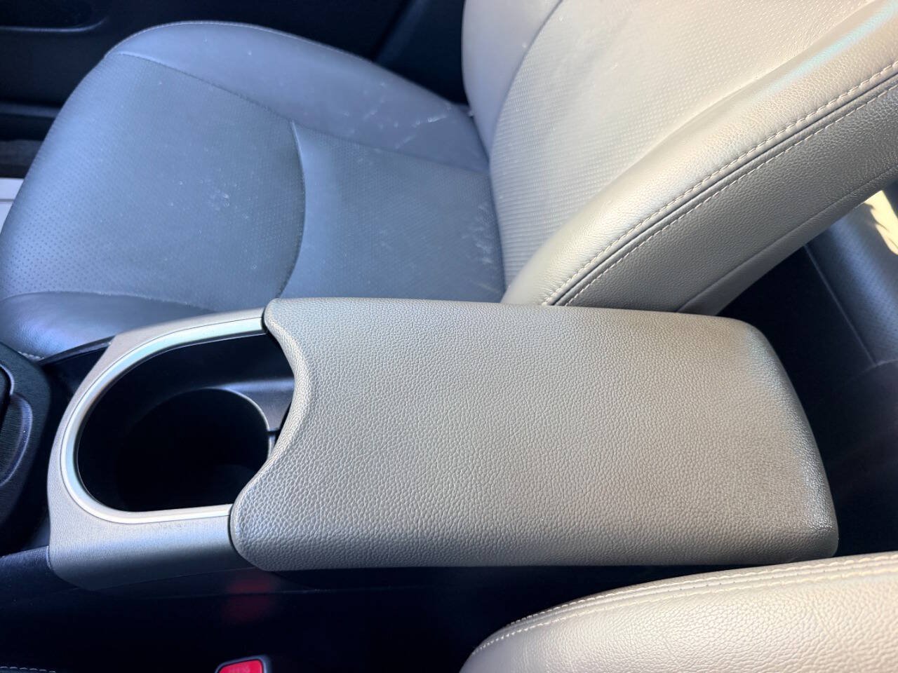 Used 2014 Toyota Prius Two FWD image 42