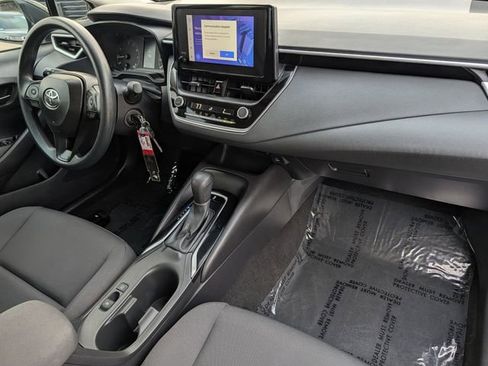 Used 2024 Toyota Corolla LE image 31