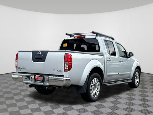 Used 2012 Nissan Frontier SL AWD/4WD image 6