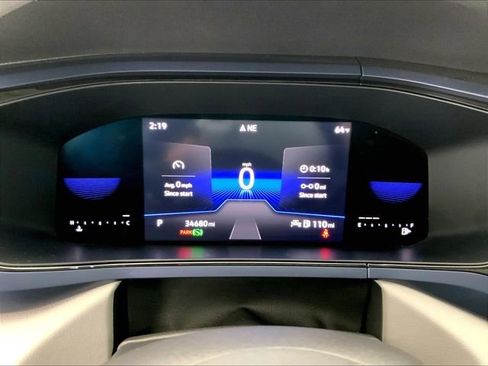 Certified 2023 Volkswagen Taos SE w/ Panoramic Sunroof Package FWD image 24