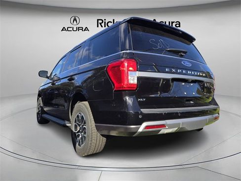 Used 2024 Ford Expedition XLT image 7