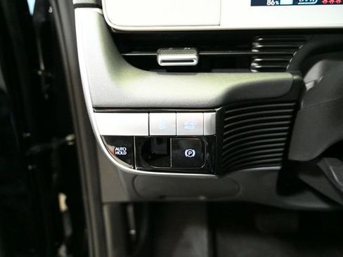 Used 2024 Hyundai Ioniq 5 Limited image 37
