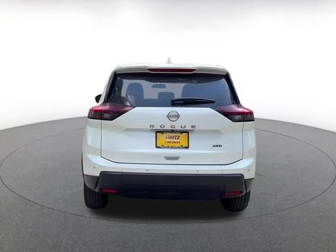 Used 2025 Nissan Rogue SV AWD/4WD image 12
