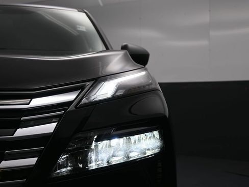 Used 2026 Nissan Rogue S FWD image 10