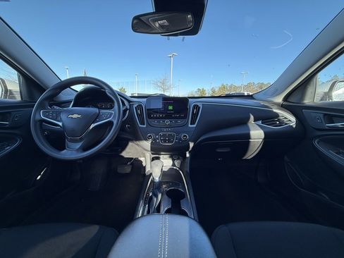 Used 2024 Chevrolet Malibu LT image 29